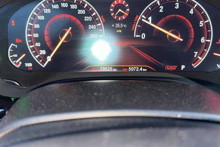 Used BMW 5 Series 2019 530Li Leading Model M Sport Package Odometer Close Up