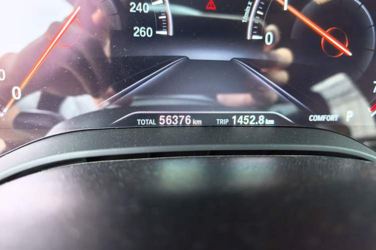Used BMW 5 Series 2019 525Li M Sport Package Odometer Close Up