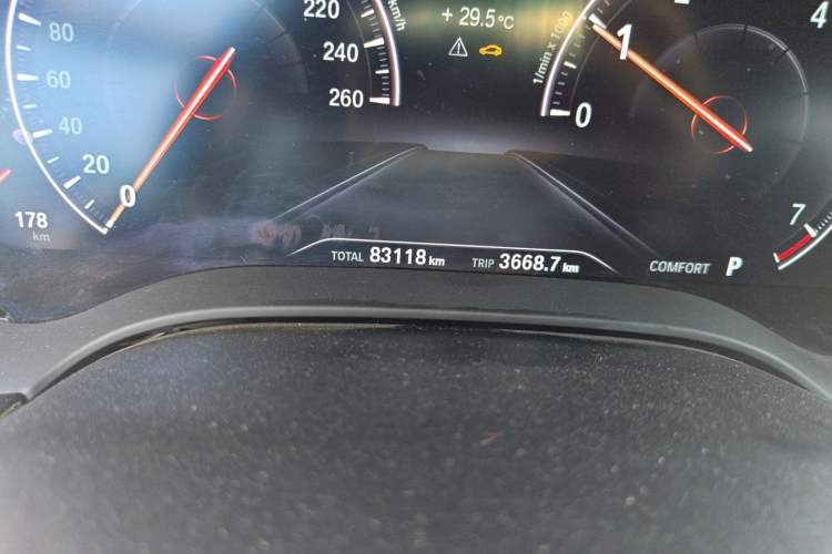 Used BMW 5 Series 2019 525Li Luxury Package Odometer Close Up