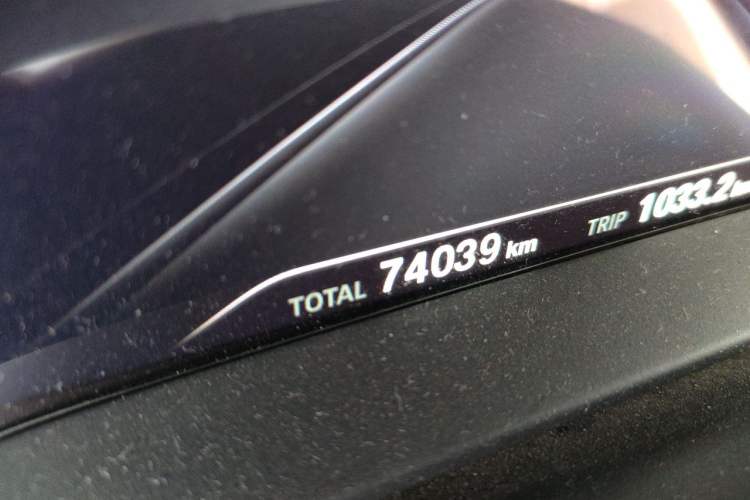 Used BMW 5 Series 2019 525Li M Sport Package Odometer Close Up