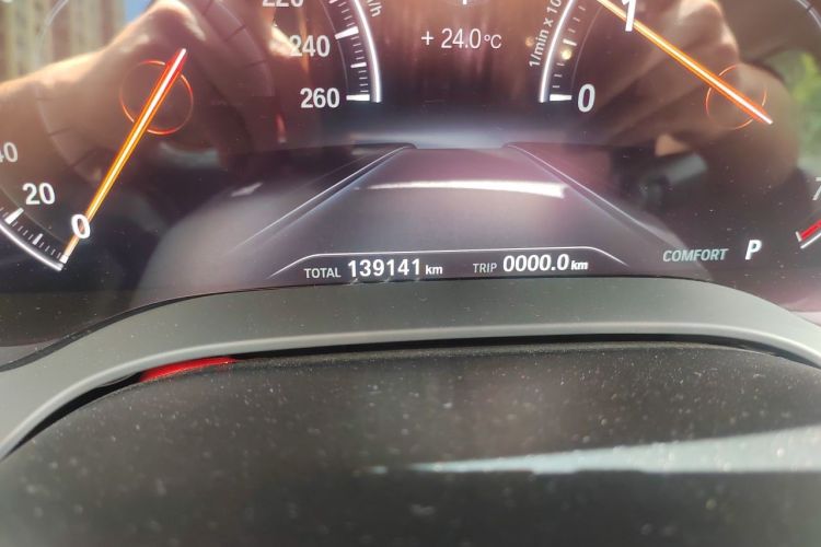 Used BMW 5 Series 2019 525Li Luxury Package Odometer Close Up