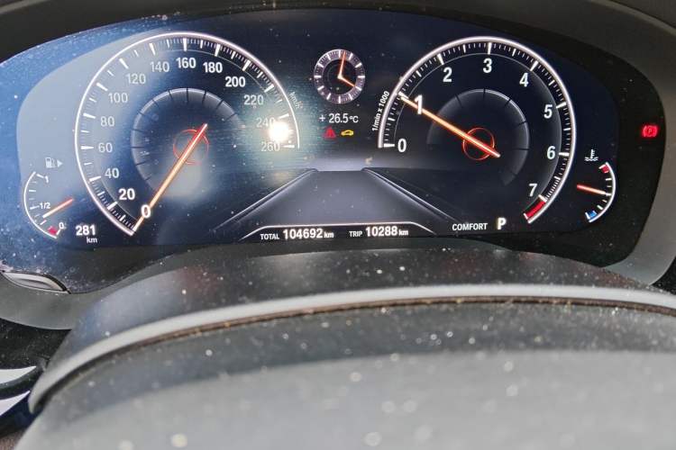 Used BMW 5 Series 2019 525Li M Sport Package Odometer Close Up