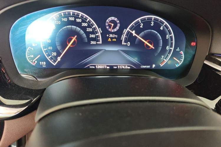 Used BMW 5 Series 2019 525Li M Sport Package Odometer Close Up