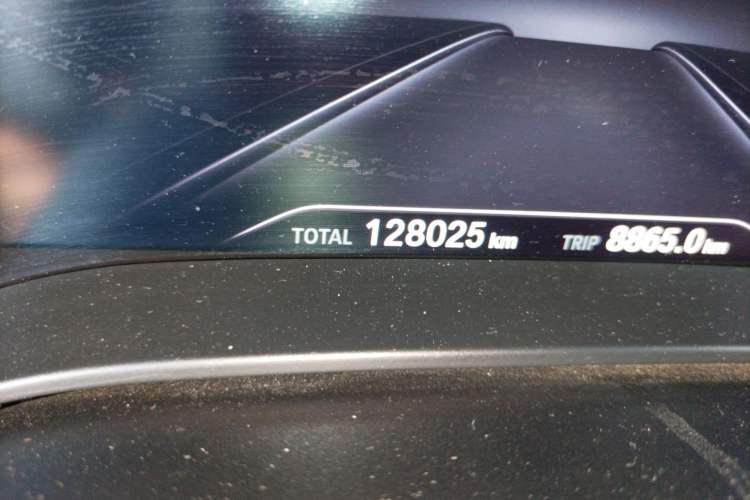 Used BMW 5 Series 2019 525i M Sport Package Odometer Close Up