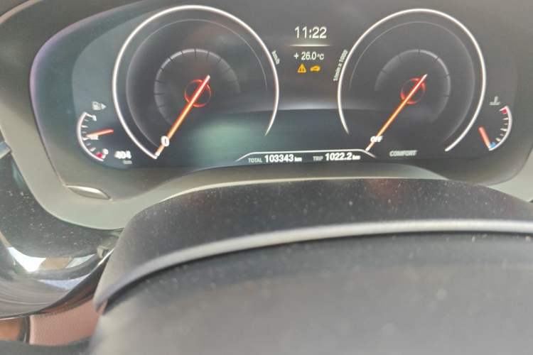 Used BMW 5 Series 2019 525Li M Sport Package Odometer Close Up