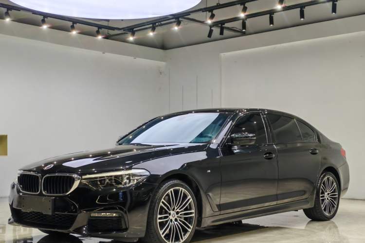 Used BMW 5 Series 2019 530Li Leading Model M Sport Package Guazi used car, China used car export, Used car for sale, Used cars, Cheapest cars for sale