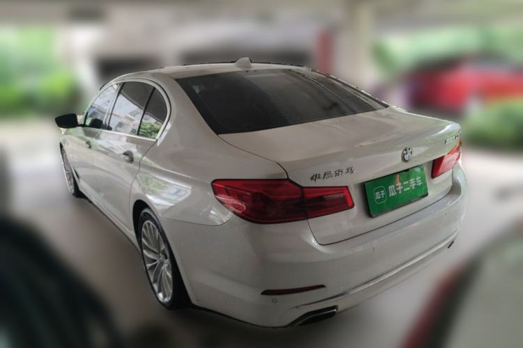Used BMW 5 Series 2019 525Li Luxury Package Rear Left 45 Deg