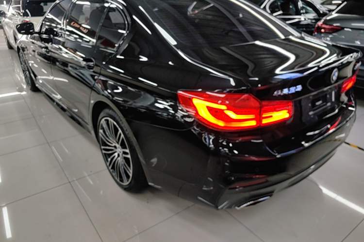 Used BMW 5 Series 2019 530Li Luxury Edition M Sport Package Rear Left 45 Deg