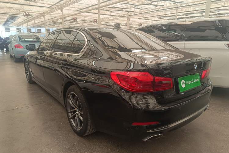 Used BMW 5 Series 2019 525Li Luxury Package Rear Left 45 Deg
