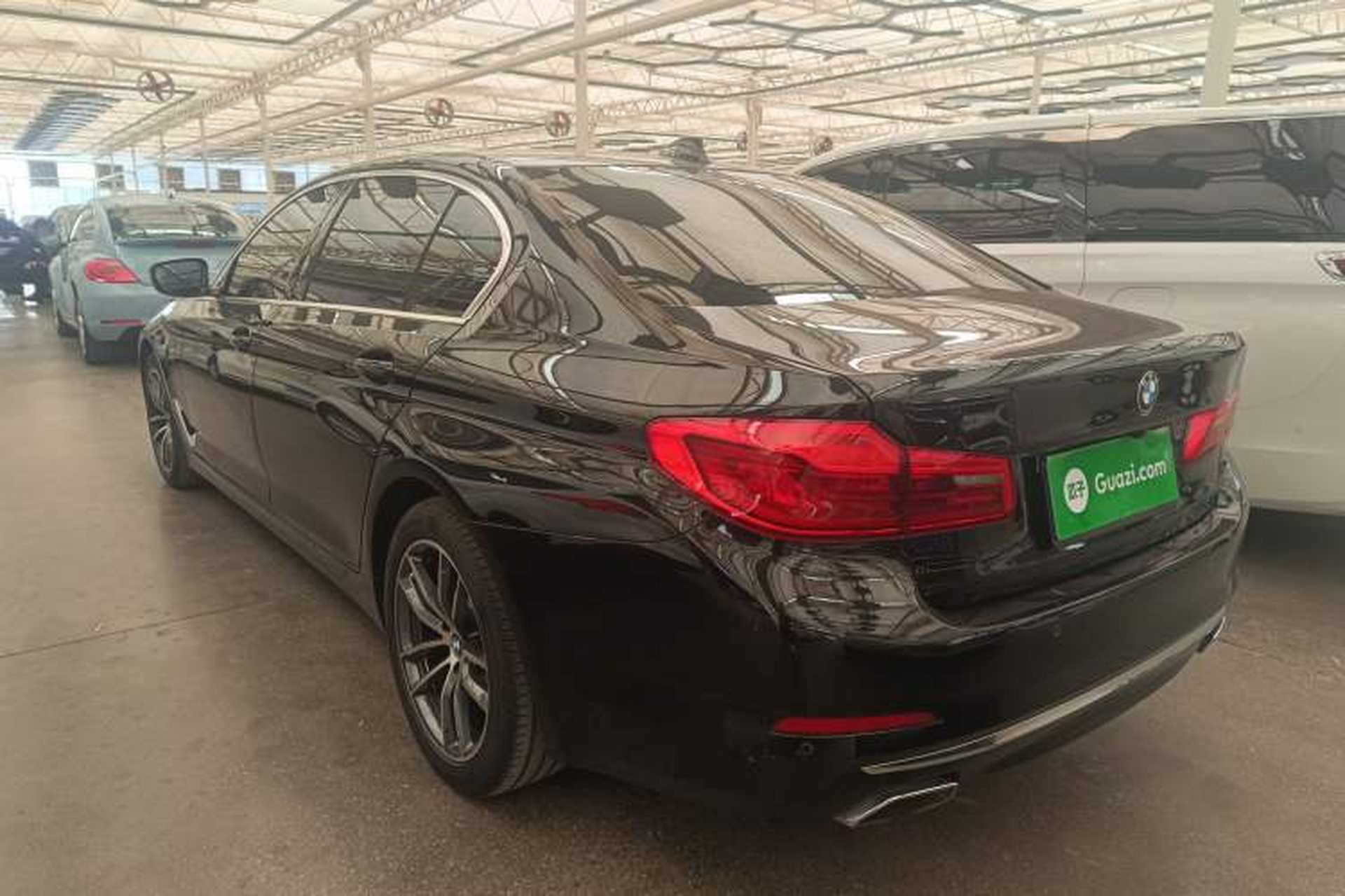 Used BMW 5 Series 2019 525Li Luxury Package Rear Left 45 Deg