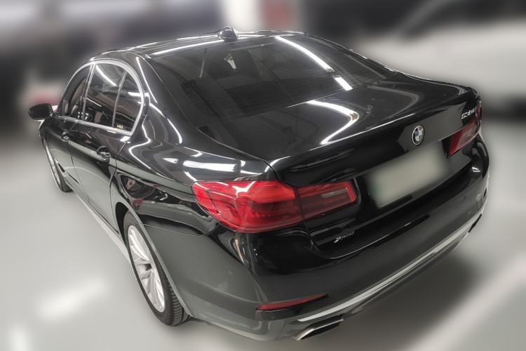 Used BMW 5 Series 2019 530Li xDrive Luxury Package Rear Left 45 Deg
