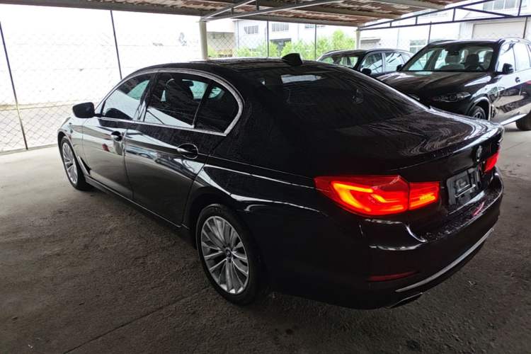 Used BMW 5 Series 2019 Facelifted 530Li Leading Edition Luxury Package Rear Left 45 Deg