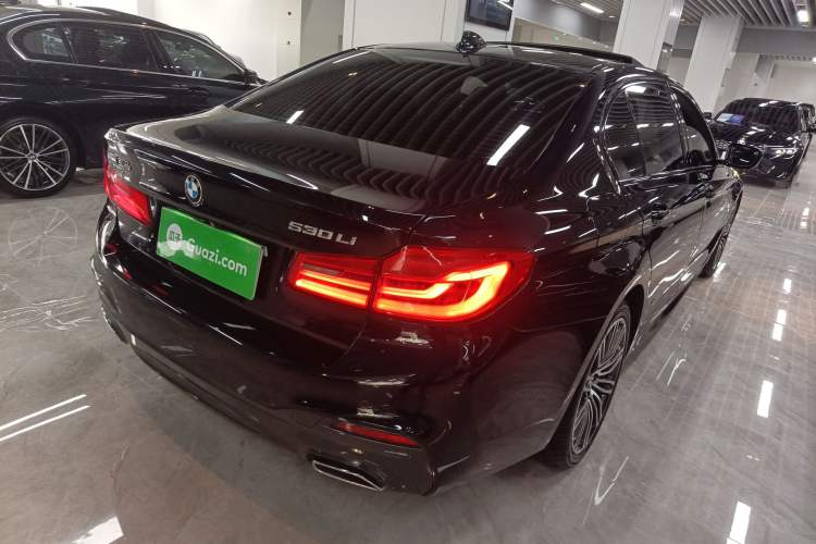 Used BMW 5 Series 2019 530Li Leading Model M Sport Package Rear Right 45 Deg