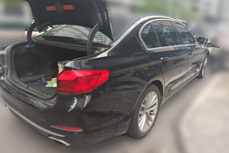 Used BMW 5 Series 2019 525Li Luxury Package Rear Right 45 Deg