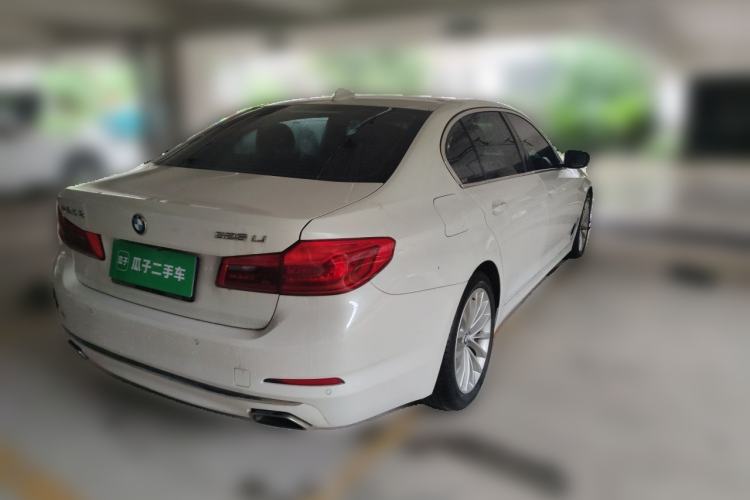 Used BMW 5 Series 2019 525Li Luxury Package Rear Right 45 Deg