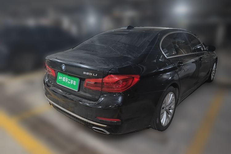 Used BMW 5 Series 2019 525Li Luxury Package Rear Right 45 Deg