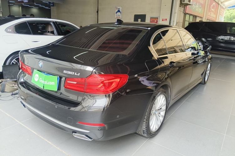Used BMW 5 Series 2019 Facelifted 530Li Luxury Edition Premium Package Rear Right 45 Deg