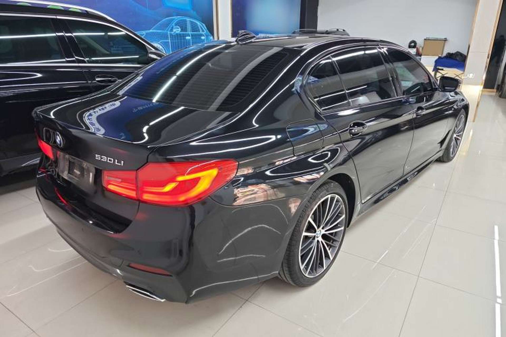 Used BMW 5 Series 2019 Facelifted 530Li Leading Edition M Sport Package Rear Right 45 Deg