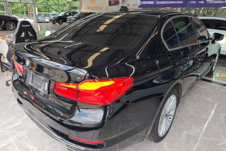 Used BMW 5 Series 2019 525Li Luxury Package Rear Right 45 Deg