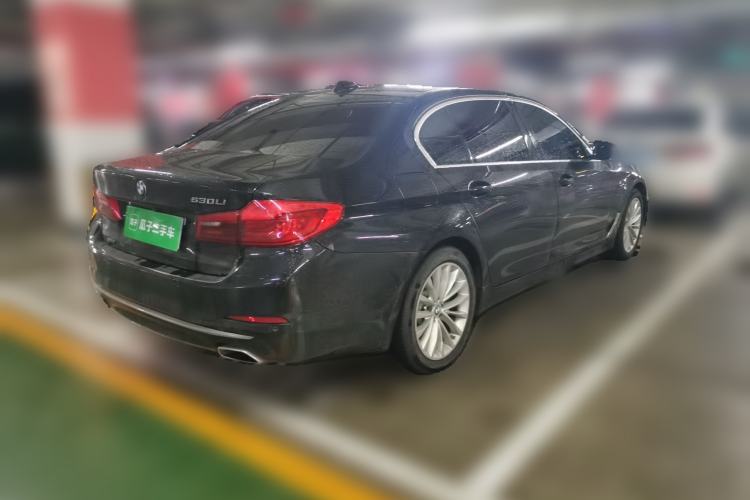 Used BMW 5 Series 2019 Updated 530Li xDrive Luxury Package Rear Right 45 Deg