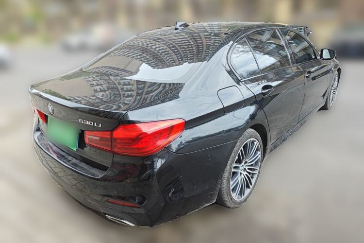 Used BMW 5 Series 2019 530Li Leading Model M Sport Package
