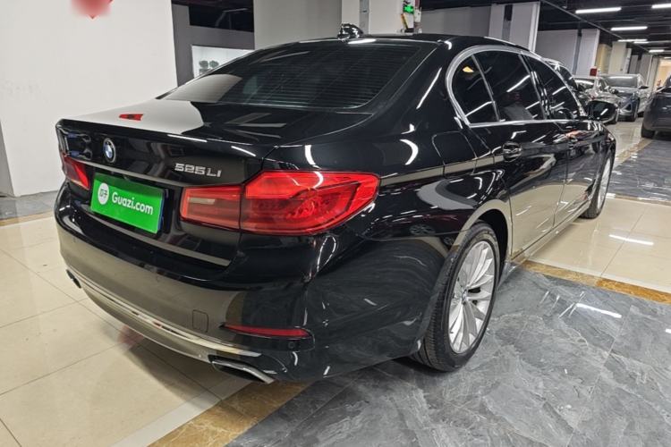 Used BMW 5 Series 2019 Facelifted 525Li Luxury Package Rear Right 45 Deg