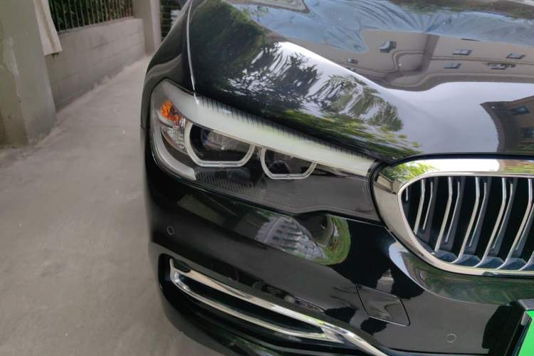 Used BMW 5 Series 2019 530Li Leading Model Luxury Package Right Front Headlight