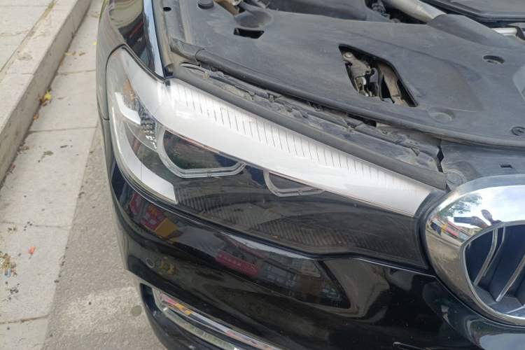 Used BMW 5 Series 2019 525Li Luxury Package Right Front Headlight