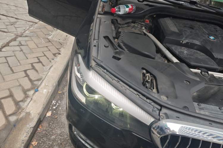 Used BMW 5 Series 2019 525Li Luxury Package Right Front Headlight
