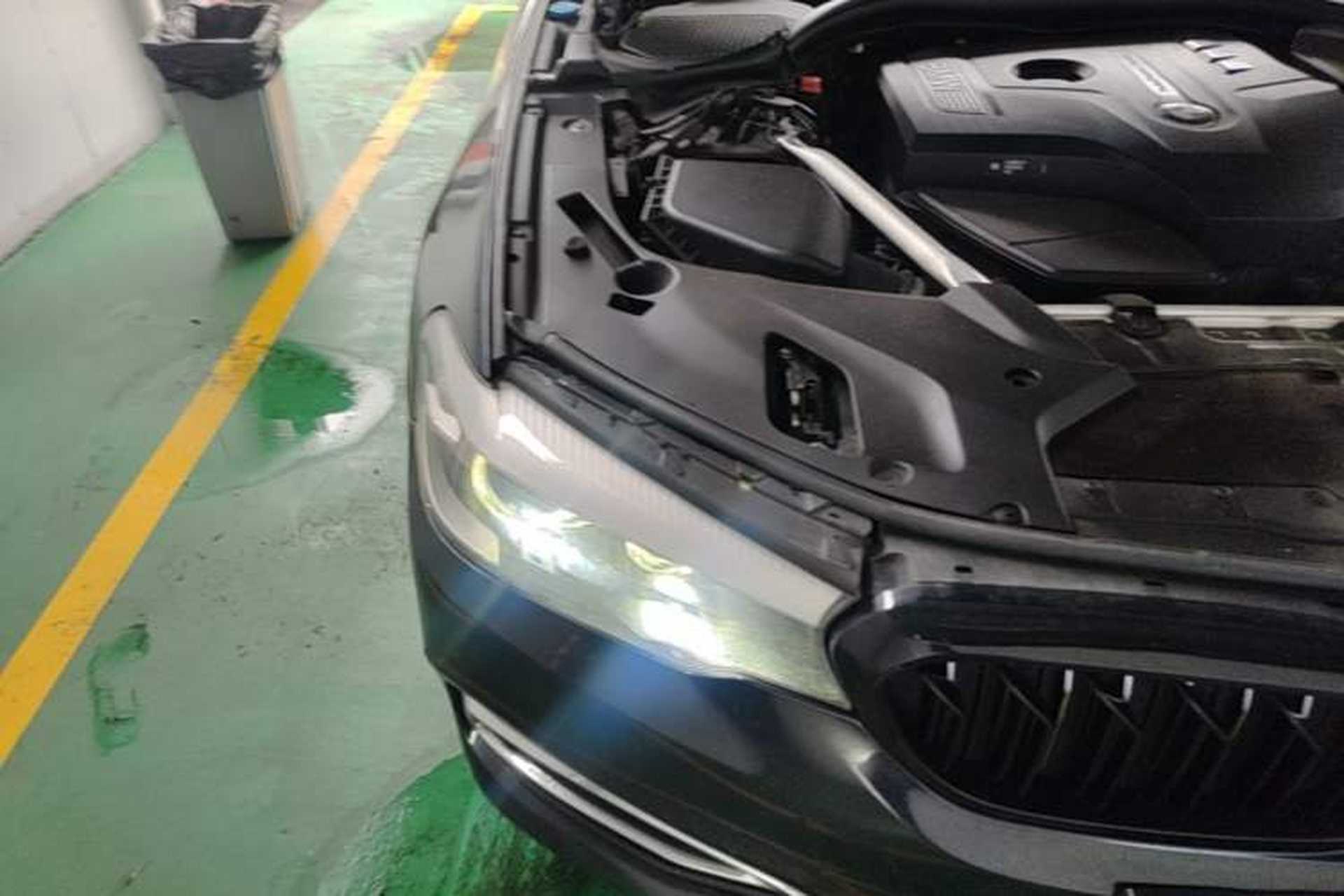 Used BMW 5 Series 2019 530Li Leading Model Luxury Package Right Front Headlight