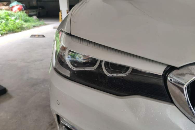 Used BMW 5 Series 2019 525Li Luxury Package Right Front Headlight