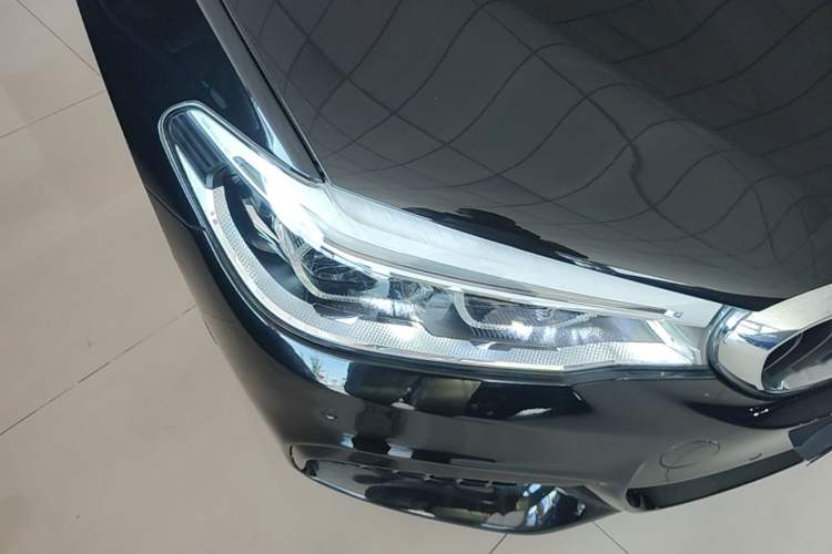 Used BMW 5 Series 2019 525Li M Sport Package Right Front Headlight