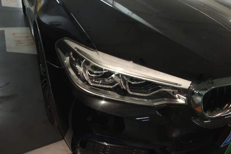 Used BMW 5 Series 2019 530i M Sport Package Right Front Headlight