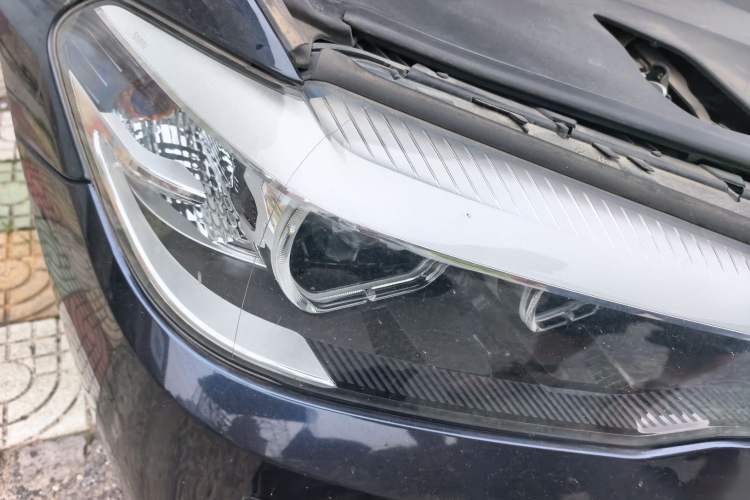 Used BMW 5 Series 2019 525Li M Sport Package Right Front Headlight