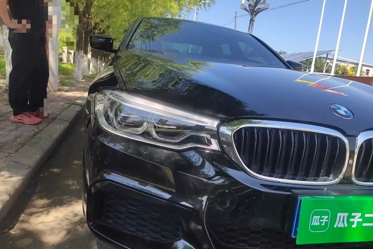 Used BMW 5 Series 2019 Restyled 530Li Luxury Edition M Sport Package Right Front Headlight