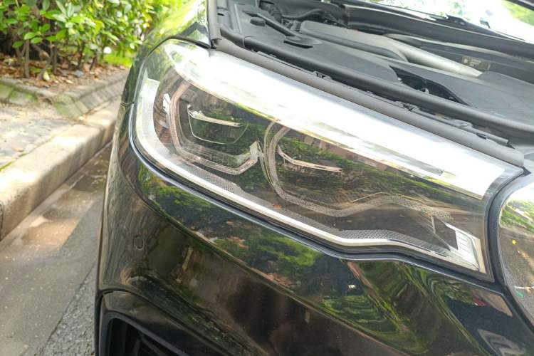Used BMW 5 Series 2019 525Li M Sport Package Right Front Headlight