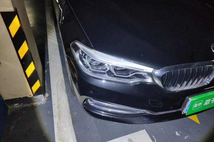 Used BMW 5 Series 2019 Facelifted 530Li Luxury Edition Premium Package Right Front Headlight