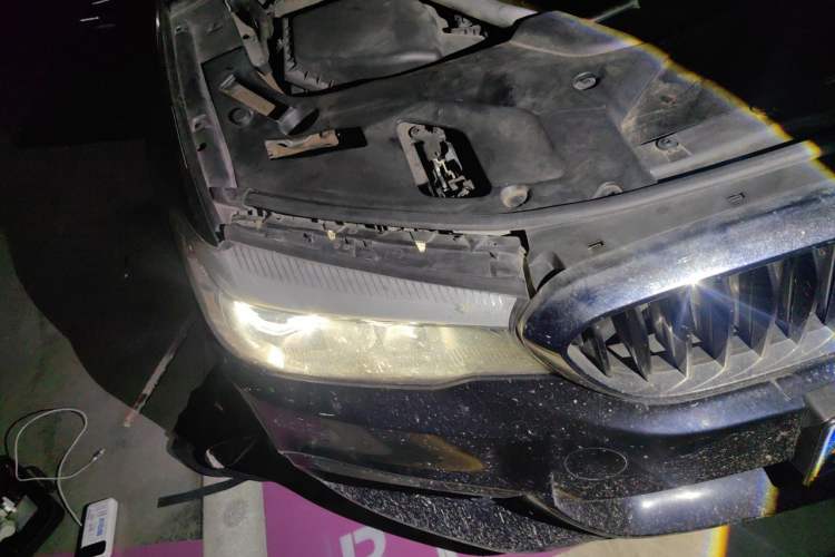 Used BMW 5 Series 2019 530Li Leading Model M Sport Package Right Front Headlight