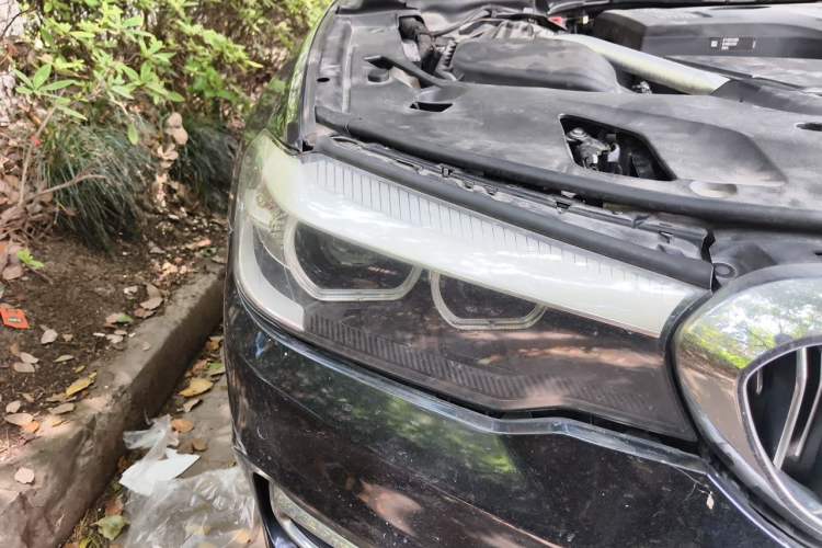 Used BMW 5 Series 2019 530Li Leading Model Luxury Package Right Front Headlight