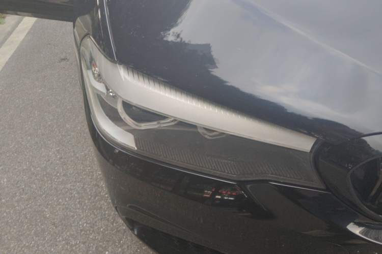 Used BMW 5 Series 2019 Facelifted 530Li Leading Edition M Sport Package Right Front Headlight