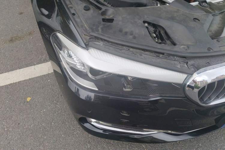 Used BMW 5 Series 2019 530Li xDrive Luxury Package Right Front Headlight
