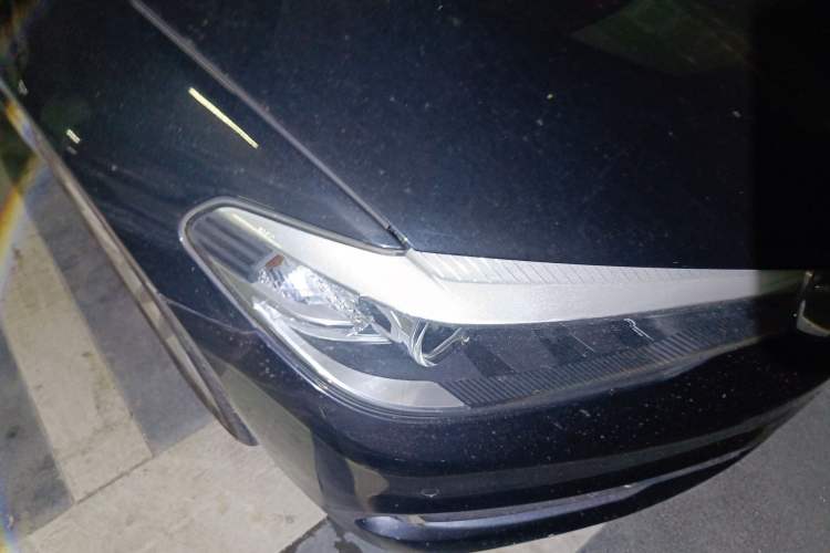Used BMW 5 Series 2019 Facelifted 530Li Leading Edition Luxury Package Right Front Headlight