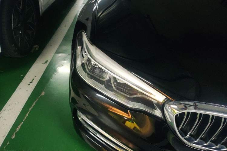 Used BMW 5 Series 2019 525Li Luxury Package Right Front Headlight