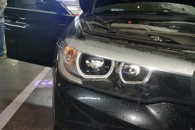 Used BMW 5 Series 2019 Updated 530Li xDrive Luxury Package Right Front Headlight