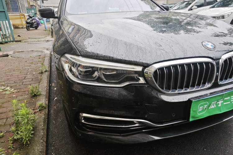 Used BMW 5 Series 2019 Facelifted 530Li Luxury Edition Premium Package Right Front Headlight