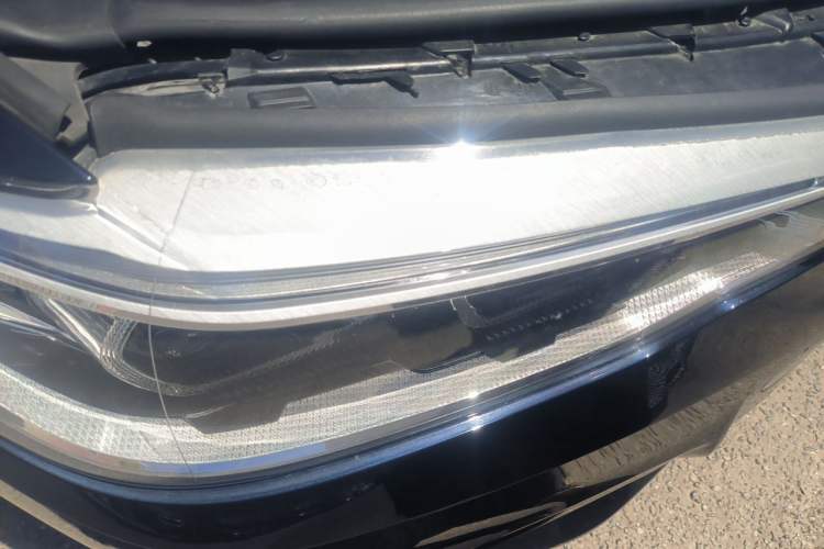 Used BMW 5 Series 2019 530Li Luxury Edition M Sport Package Right Front Headlight