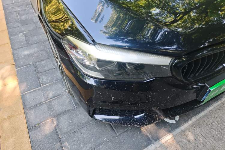 Used BMW 5 Series 2019 530Li Leading Model M Sport Package Right Front Headlight