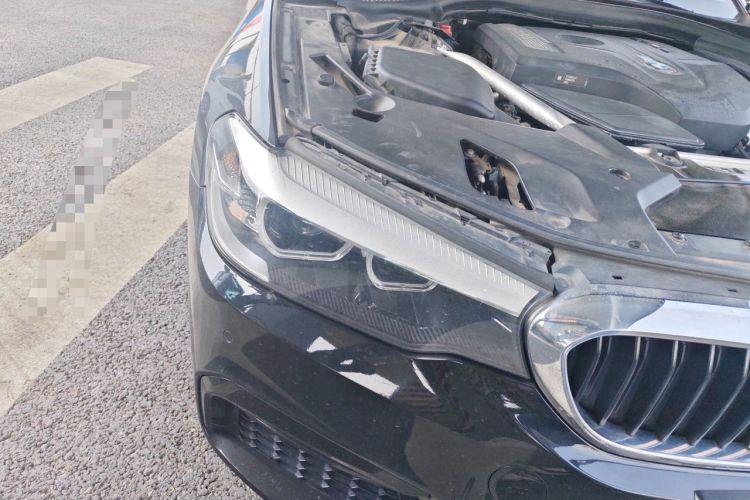 Used BMW 5 Series 2019 530Li Leading Model M Sport Package Right Front Headlight