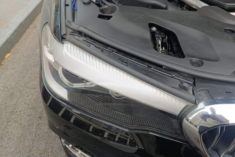 Used BMW 5 Series 2019 530Li Leading Model Luxury Package Right Front Headlight