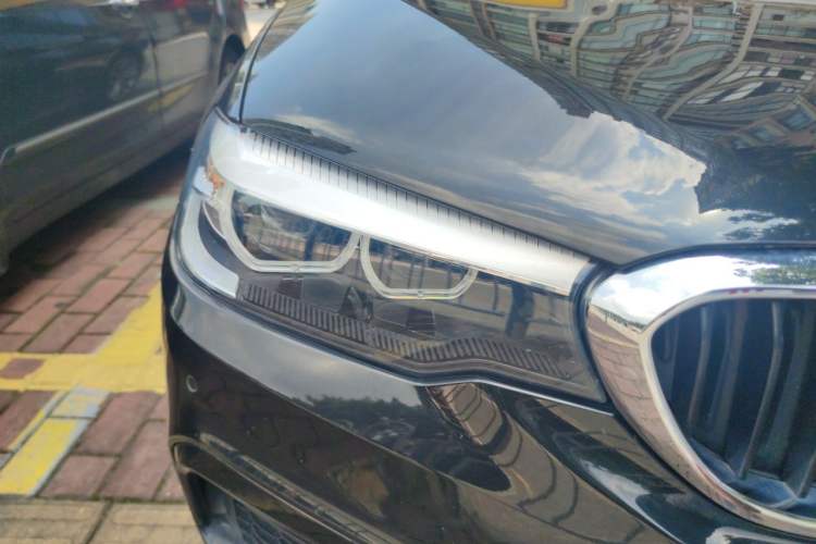 Used BMW 5 Series 2019 Restyled 525Li M Sport Package Right Front Headlight